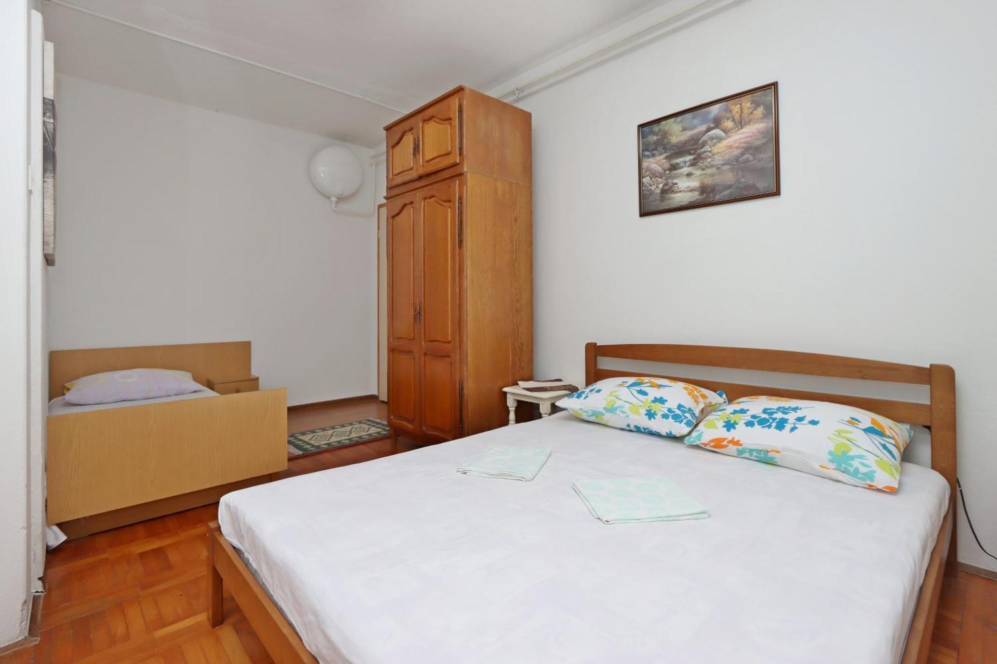 Apartments With A Parking Space Senj - 5571 Номер фото